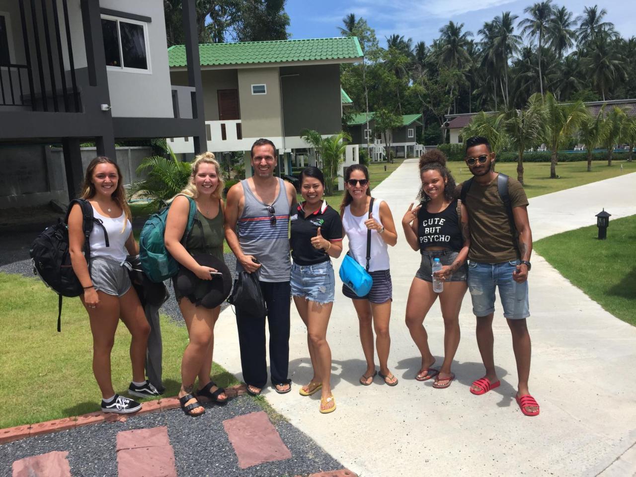Wanpratheep Village Kohphangan Ban Madua Wan Buitenkant foto